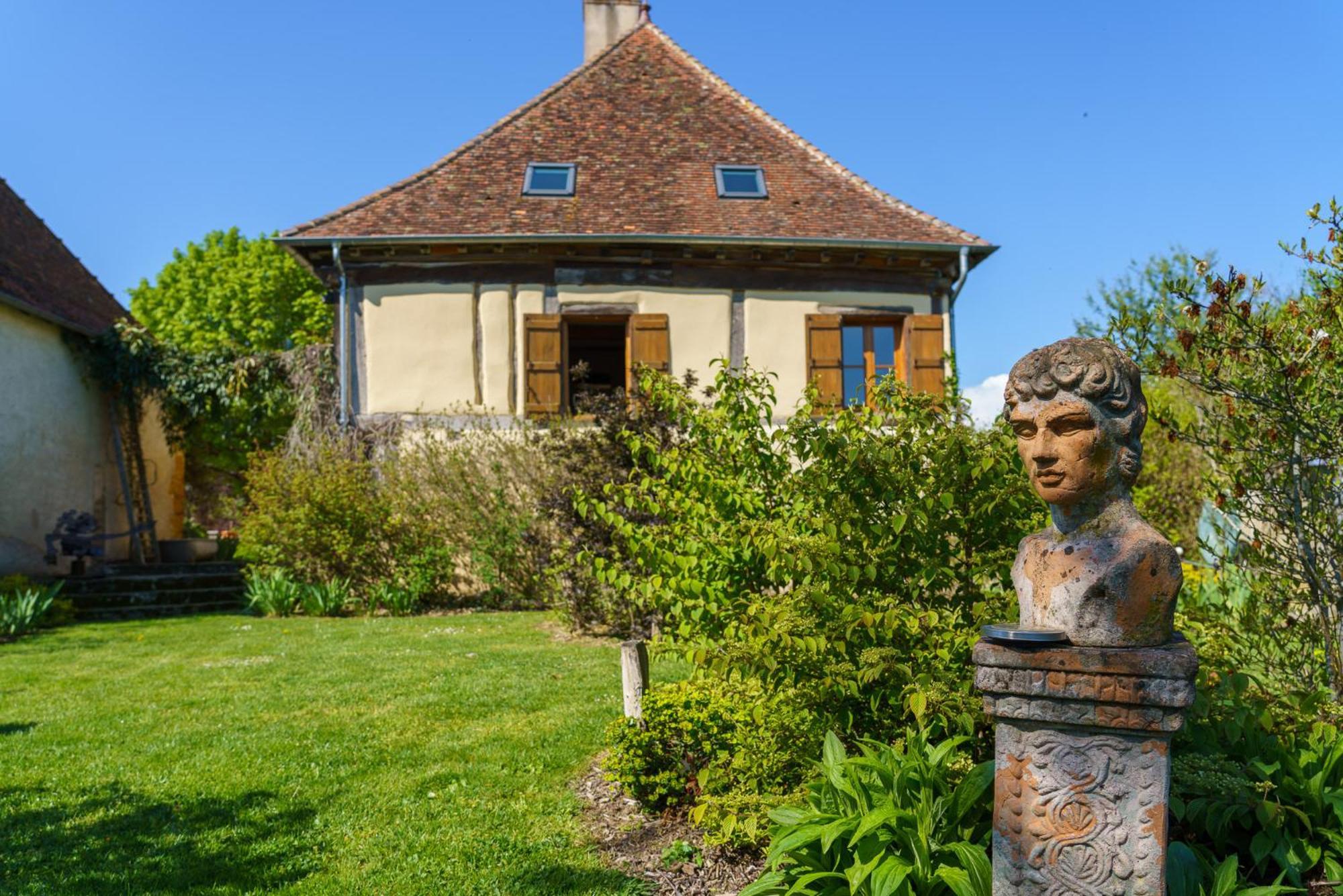 Les Jardins Des Soussilanges Bed and Breakfast Céron Buitenkant foto